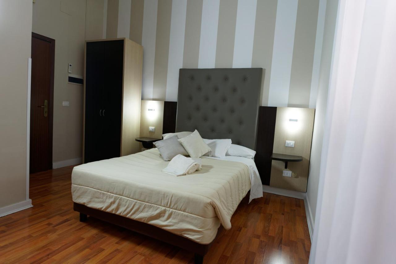 Hotel Sant'Elia メッシーナ エクステリア 写真