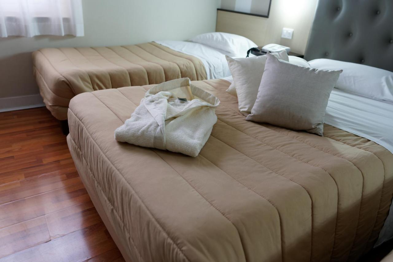 Hotel Sant'Elia メッシーナ エクステリア 写真